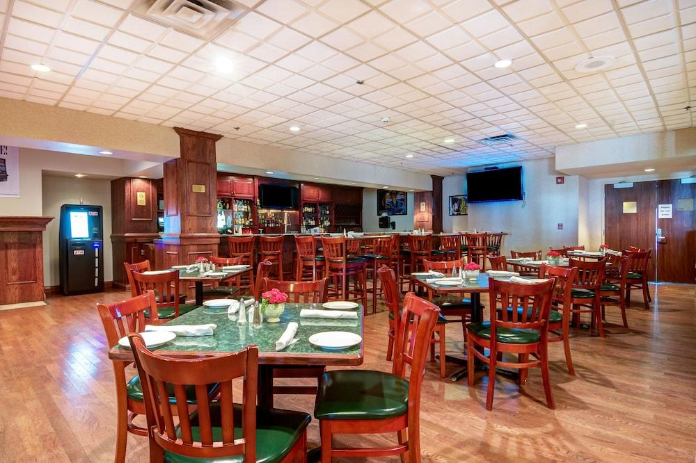 Clarion Hotel & Convention Center Joliet Bagian luar foto