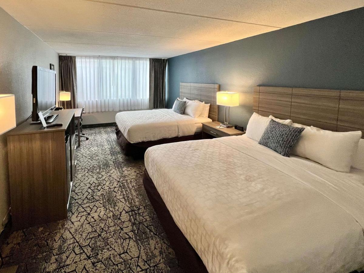 Clarion Hotel & Convention Center Joliet Bagian luar foto